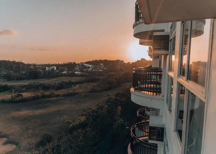 Modern Tropical Luxe Apartment - Boracay Newcoast