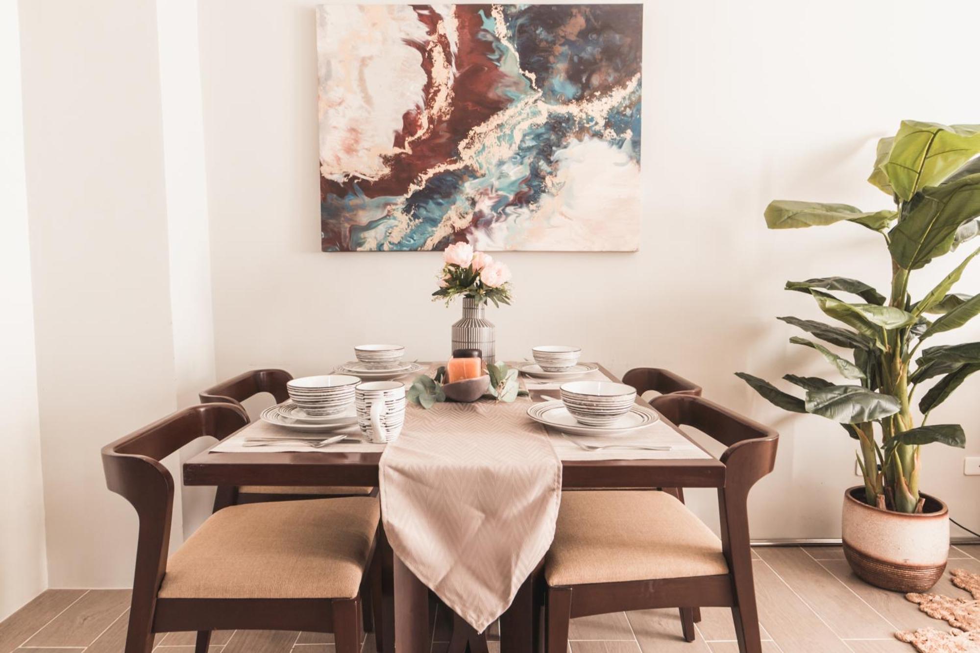 Modern Tropical Luxe - Boracay Newcoast Apartment *
